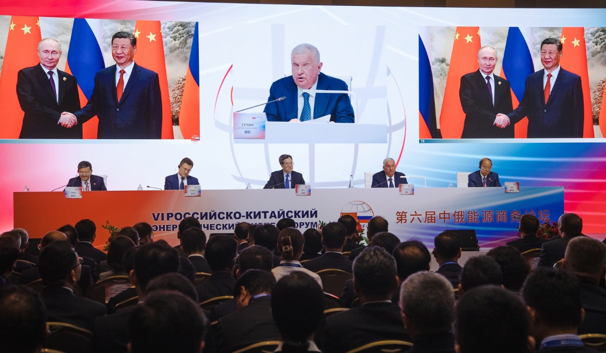 Rosneft CEO: Next Stage with China is Comprehensive Energy and Tech Cooperation